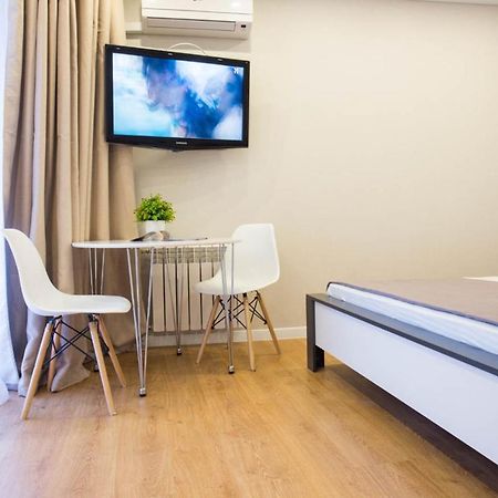 New Studio In The City Center - Mykoly Khvylovoho Str 5-2 Харков Екстериор снимка