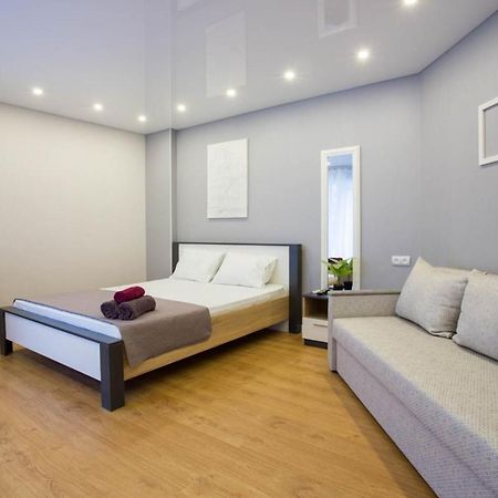New Studio In The City Center - Mykoly Khvylovoho Str 5-2 Харков Екстериор снимка