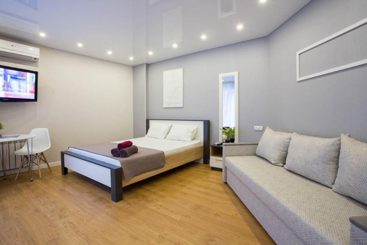 New Studio In The City Center - Mykoly Khvylovoho Str 5-2 Харков Екстериор снимка