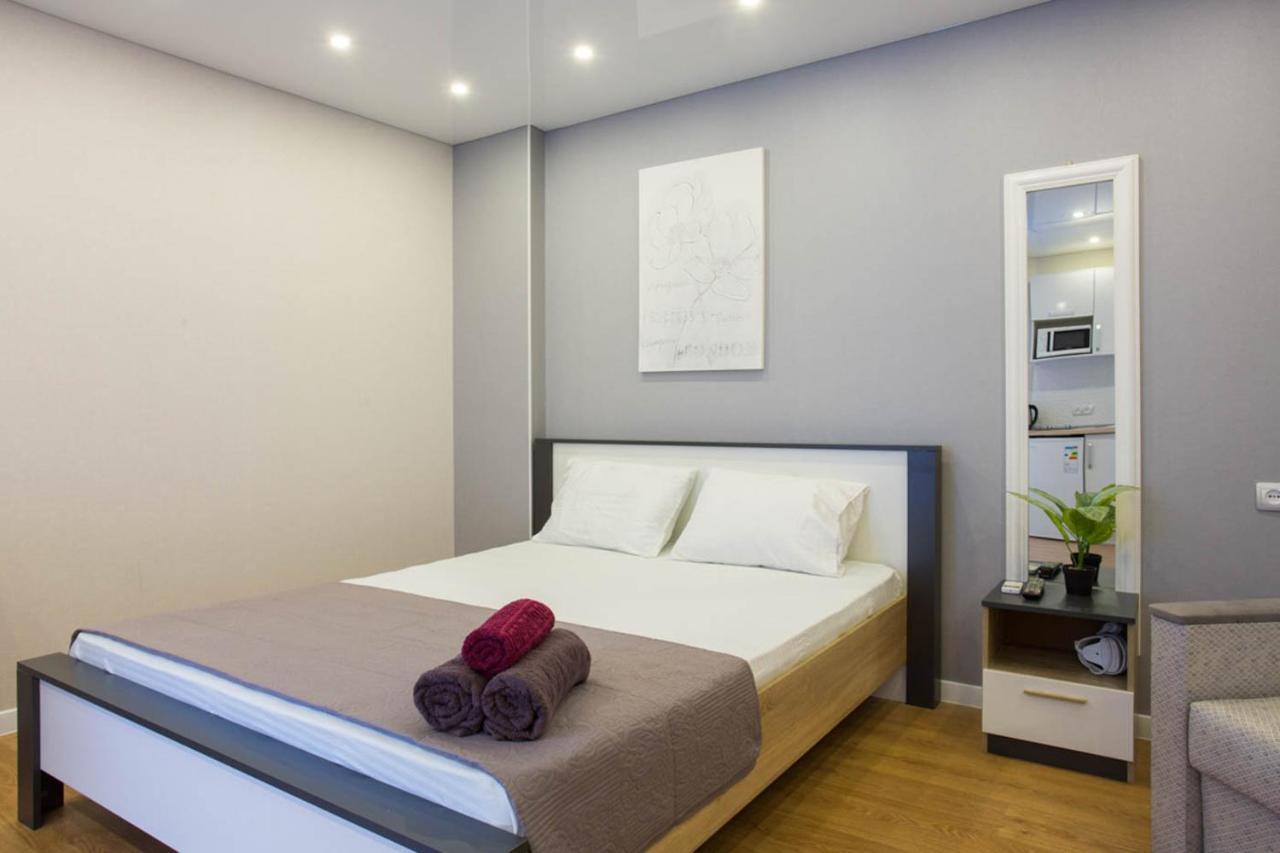 New Studio In The City Center - Mykoly Khvylovoho Str 5-2 Харков Екстериор снимка